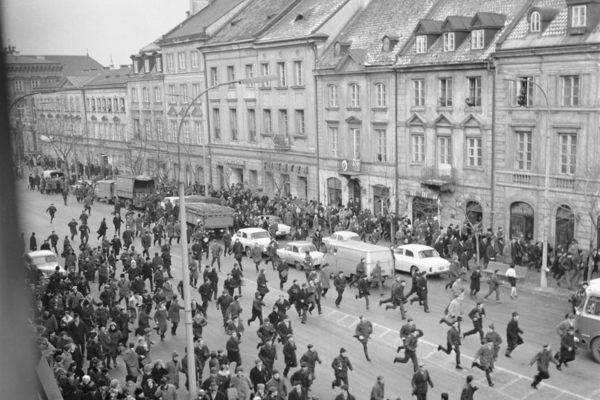 Studentské protesty ve Varšavě 1968